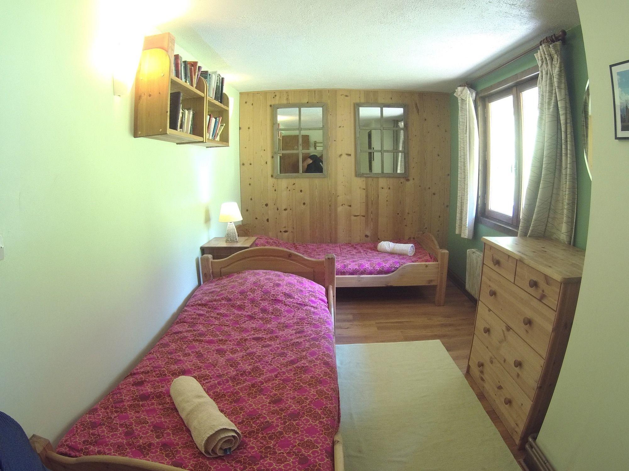 Les Frenes Bed & Breakfast *